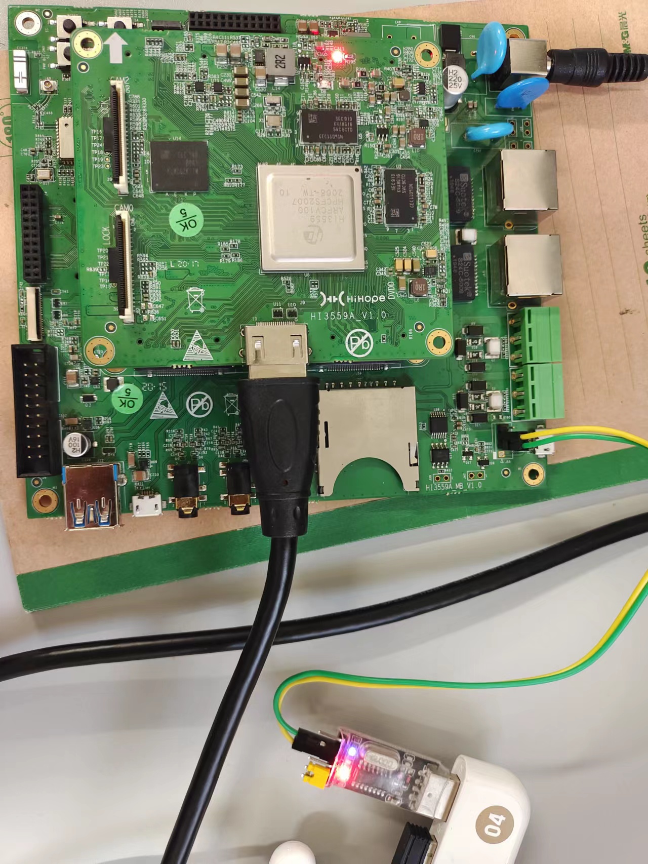 连接图，串口那开机时蓝灯亮很久